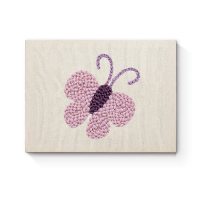 Lila fjärilsbroderi – Punch needle-broderi