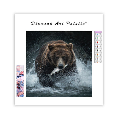 Alaskabjörn som fångar lax - Diamantmålning