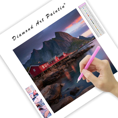 Lofoten Röda Stugor Midnattssol - Diamantmålning