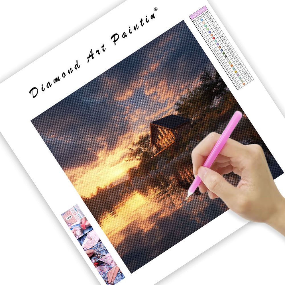 Stuga vid Sjön i Solnedgång - Diamantmålning