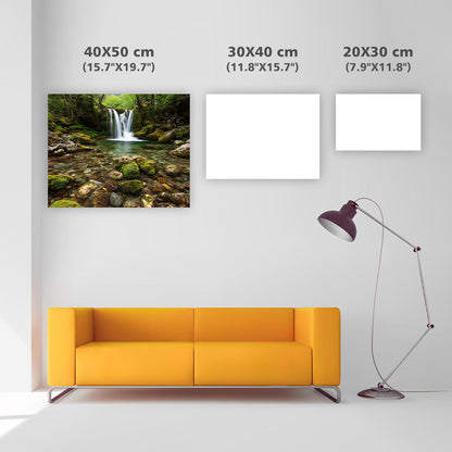 Klar Vattenfall och Mossa - Diamantmålning